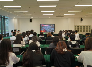 踔厉奋发新时代 治蜀兴川再跨越——校区组织师生收看中国共产党四川省第十二次代表大会开幕会